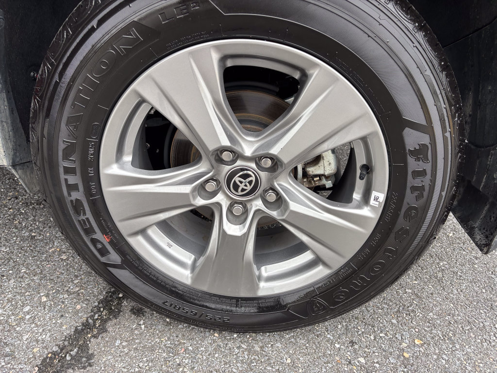 Certified 2025 Toyota RAV4 XLE AWD/4WD image 47