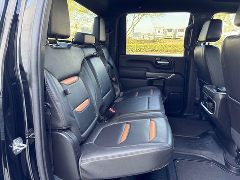 Used 2023 GMC Sierra 2500 AT4 w/ Gooseneck/5TH Wheel Package AWD/4WD image 17