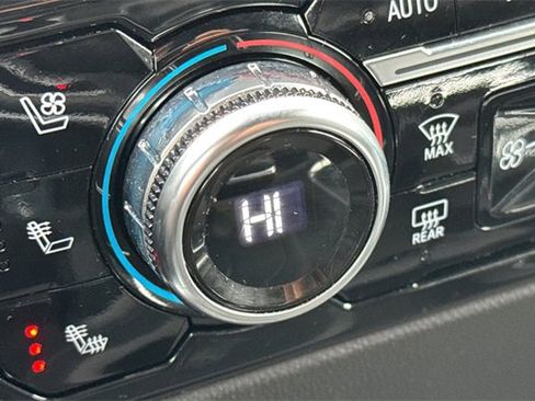 Used 2023 GMC Sierra 1500 SLT w/ SLT Premium Plus Package image 29