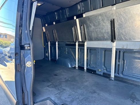 Used 2019 Mercedes-Benz Sprinter 170 image 15