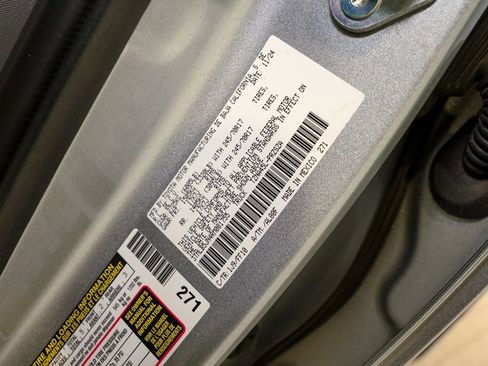 Certified 2024 Toyota Tacoma SR5 image 19