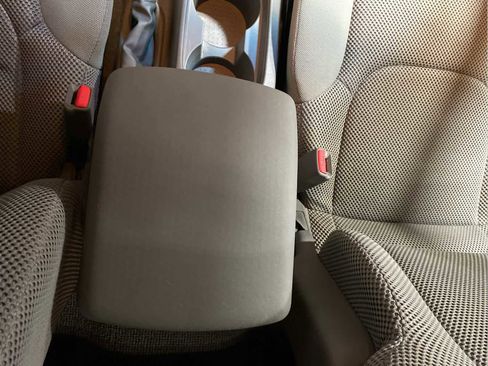 Used 2013 Nissan Frontier SV w/ SV Value Truck Pkg image 17