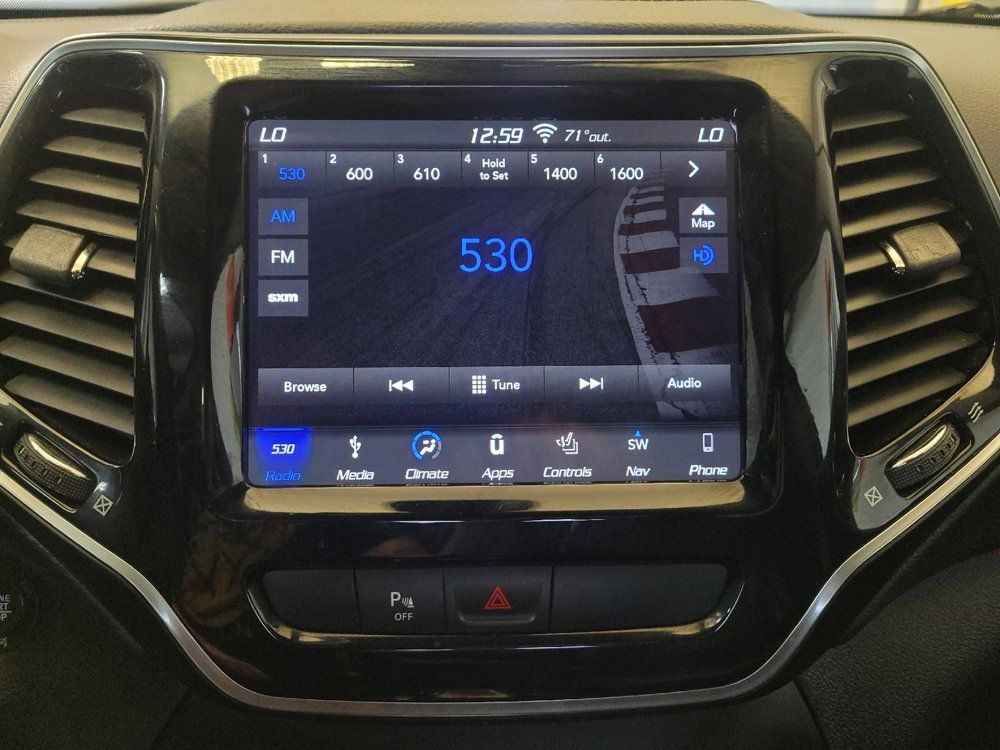 Used 2019 Jeep Cherokee Limited AWD/4WD image 25