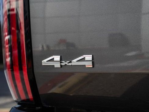 Used 2022 Toyota Tundra Limited image 7