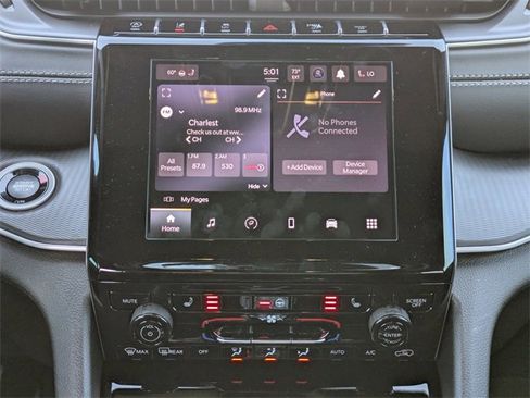 New 2025 Jeep Grand Cherokee Altitude image 16