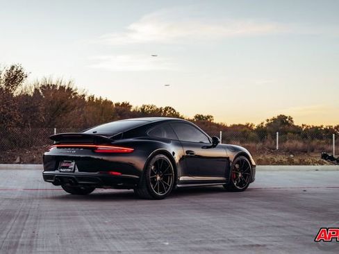 Used 2019 Porsche 911 Carrera 4S image 22