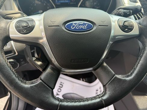 Used 2014 Ford Focus Titanium FWD image 33