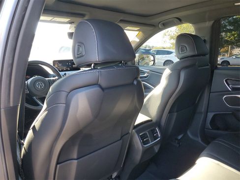 Certified 2025 Acura RDX SH-AWD image 12