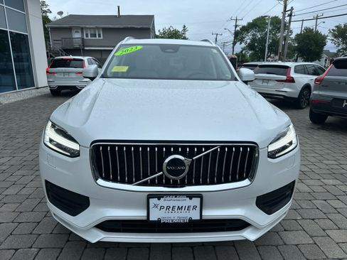 Used 2023 Volvo XC90 B5 Core w/ Climate Package AWD/4WD image 3