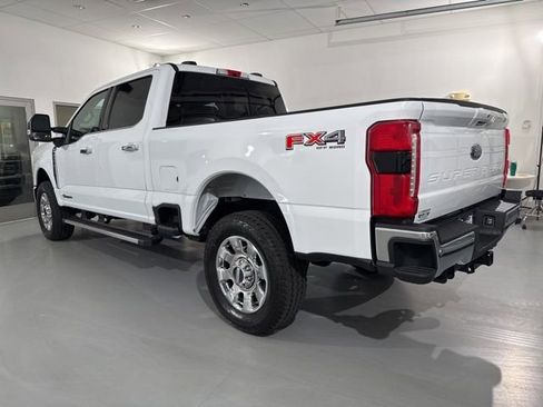 Used 2026 Ford F250 Lariat w/ Lariat Premium Package AWD/4WD image 6