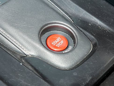 Used 2016 Nissan GT-R Premium AWD/4WD image 33