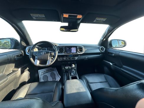 Used 2023 Toyota Tacoma Limited image 22