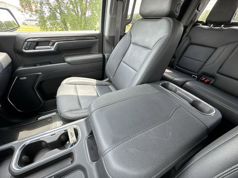 Used 2025 Chevrolet Silverado 1500 LTZ w/ LTZ Premium Package AWD/4WD image 21