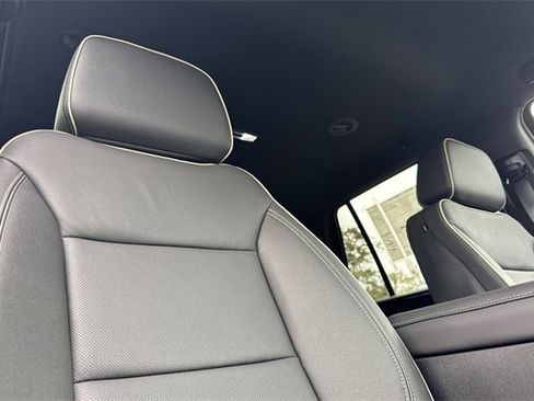 New 2026 GMC Yukon Elevation image 20