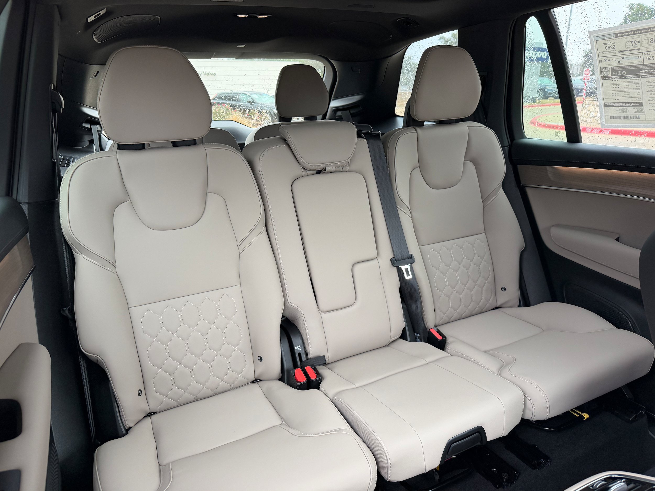 New 2026 Volvo XC90 T8 Plus w/ Protection Package Premier AWD/4WD image 10