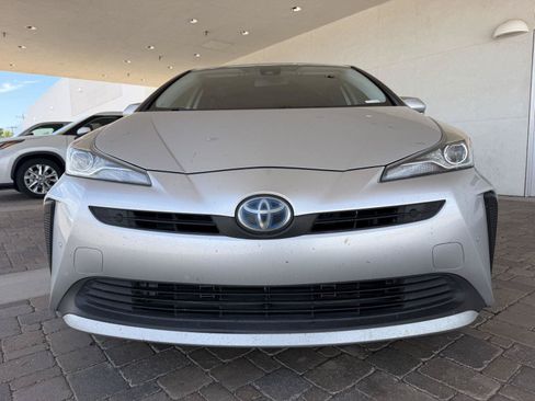 Used 2022 Toyota Prius LE FWD image 9