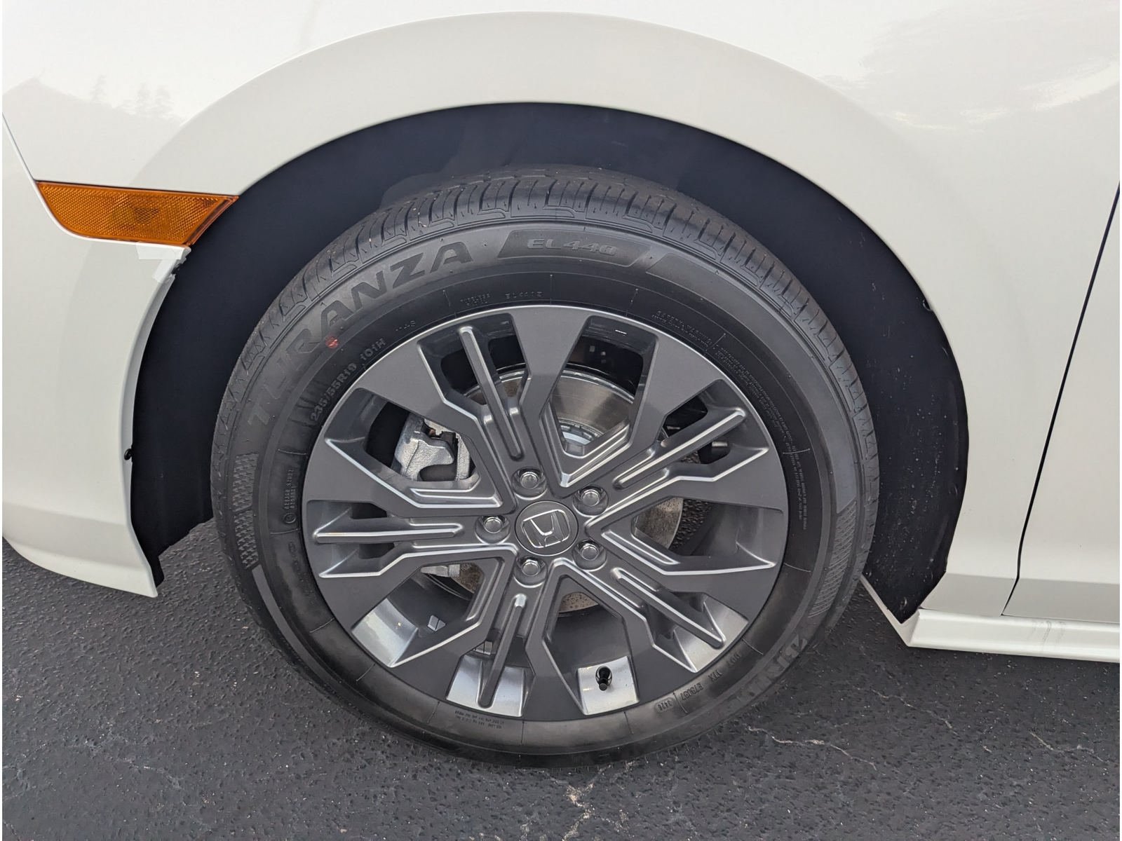 New 2027 Honda Odyssey Touring image 9