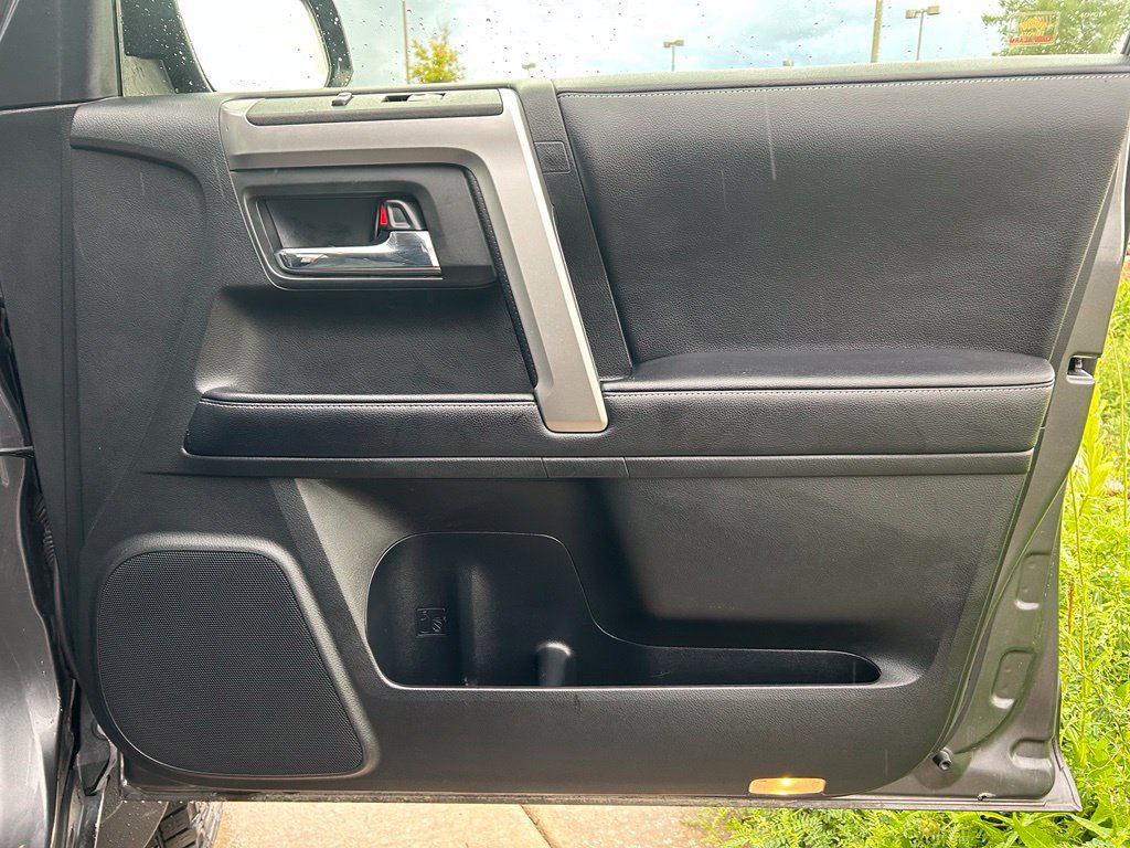 Used 2019 Toyota 4Runner SR5 Premium AWD/4WD image 30