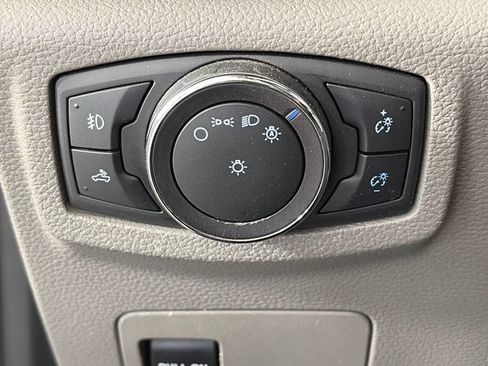 Used 2019 Ford F150 XL w/ Equipment Group 101A Mid AWD/4WD image 24