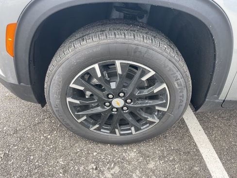 New 2026 Chevrolet Traverse LT w/ Sun and Wheel Package image 9