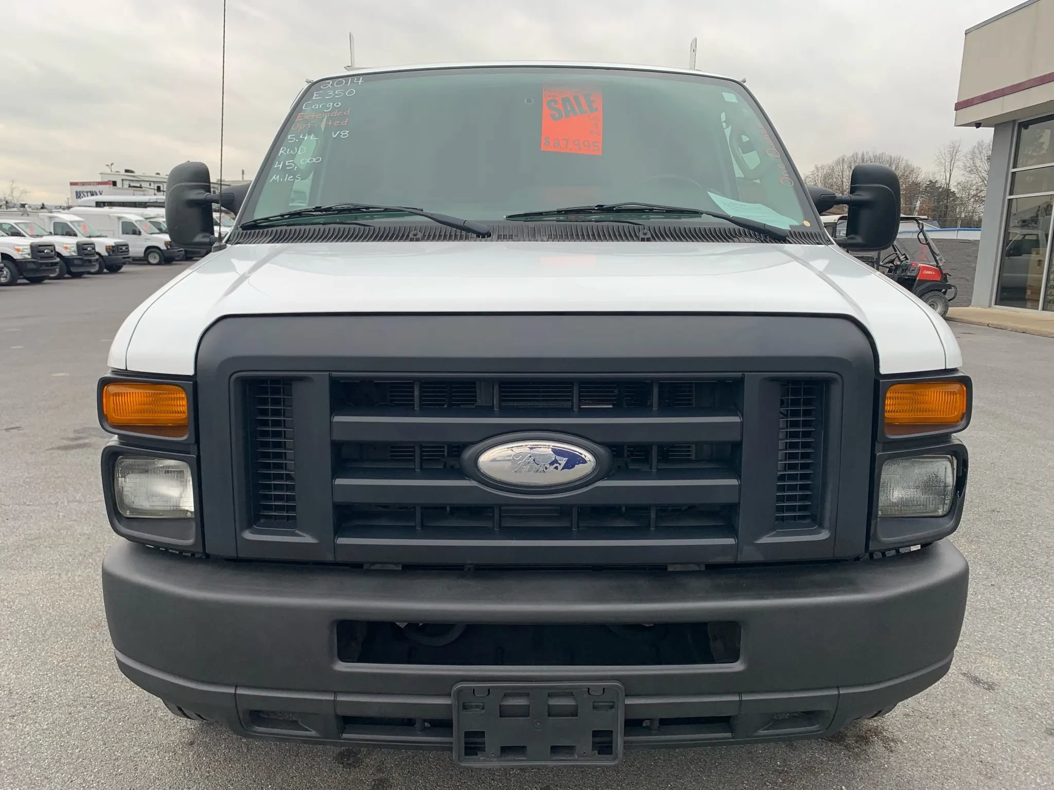 Used 2014 Ford E-350 and Econoline 350 Extended Super Duty w/ Insulation Package RWD image 2