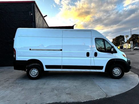 Used 2023 RAM ProMaster 2500 image 15