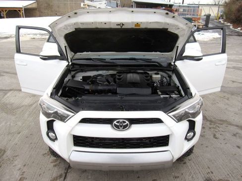 Used 2015 Toyota 4Runner Trail Premium image 31