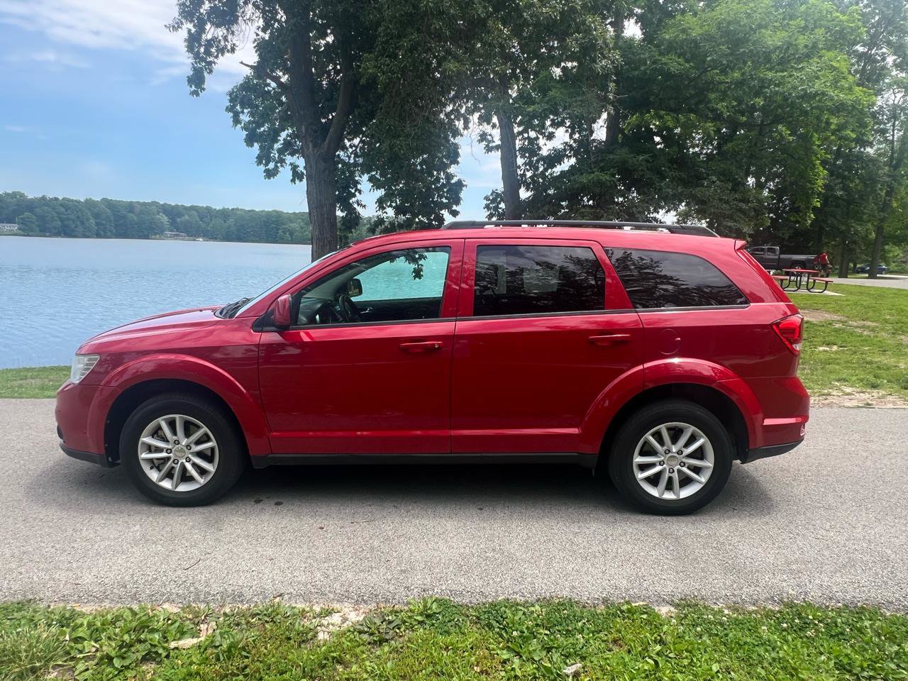 Used 2016 Dodge Journey SXT w/ Comfort/Convenience Group AWD/4WD image 1