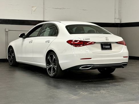 Used 2023 Mercedes-Benz C 300 Sedan image 10
