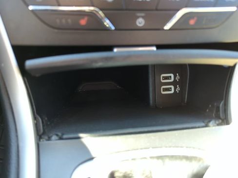 Used 2016 Ford Edge SEL w/ Equipment Group 201A FWD image 46