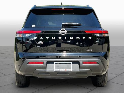 Used 2025 Nissan Pathfinder SV AWD/4WD image 5