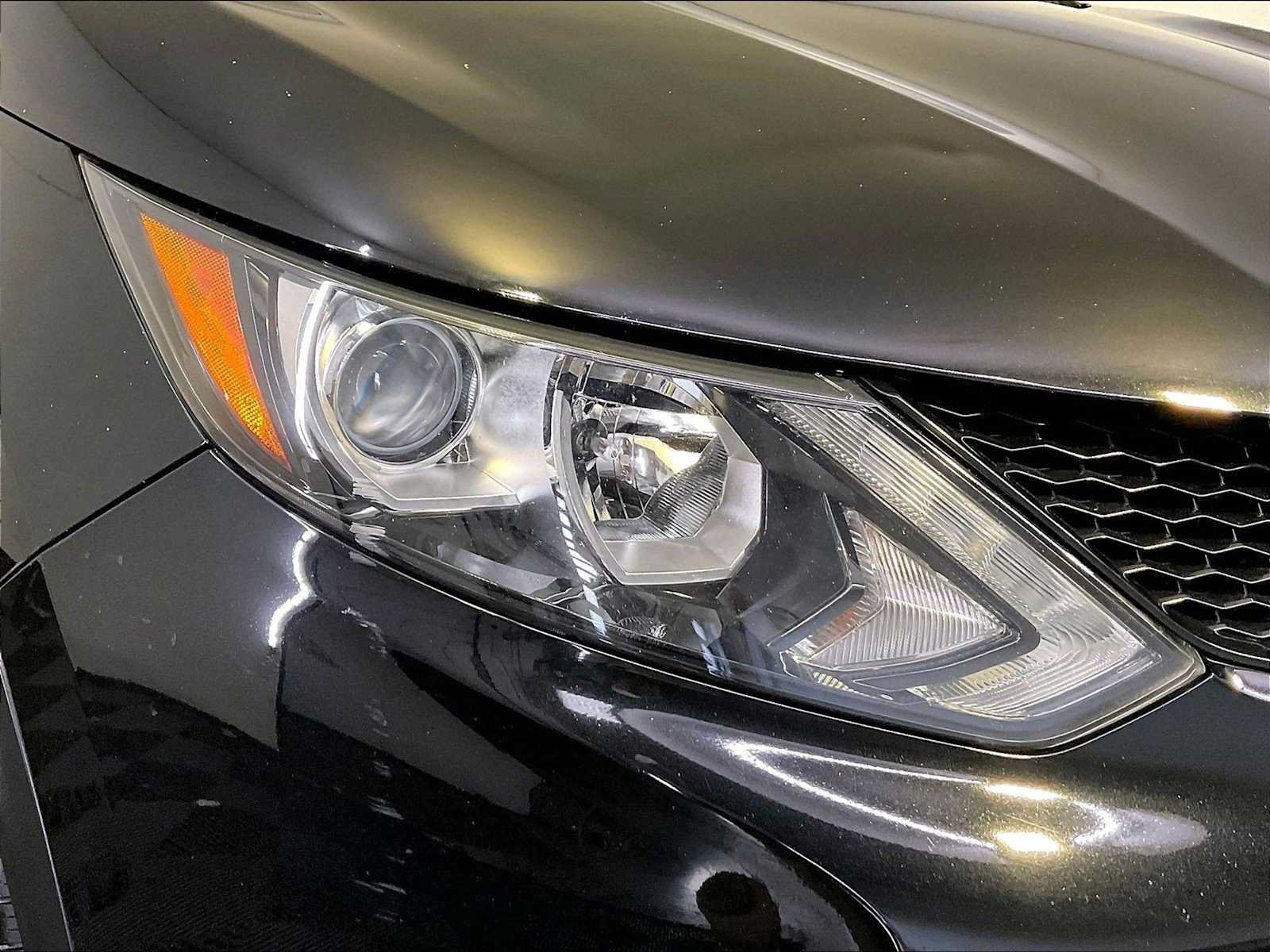 Used 2019 Nissan Rogue Sport SV AWD/4WD image 12
