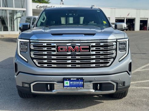 Used 2023 GMC Sierra 1500 Denali w/ Denali Reserve Package AWD/4WD image 9