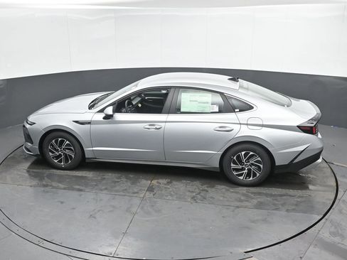 New 2026 Hyundai Sonata Blue FWD image 18