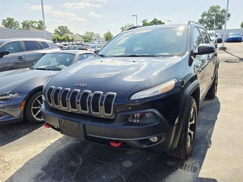 Used 2014 Jeep Cherokee Trailhawk w/ Leather Interior Group AWD/4WD image 4