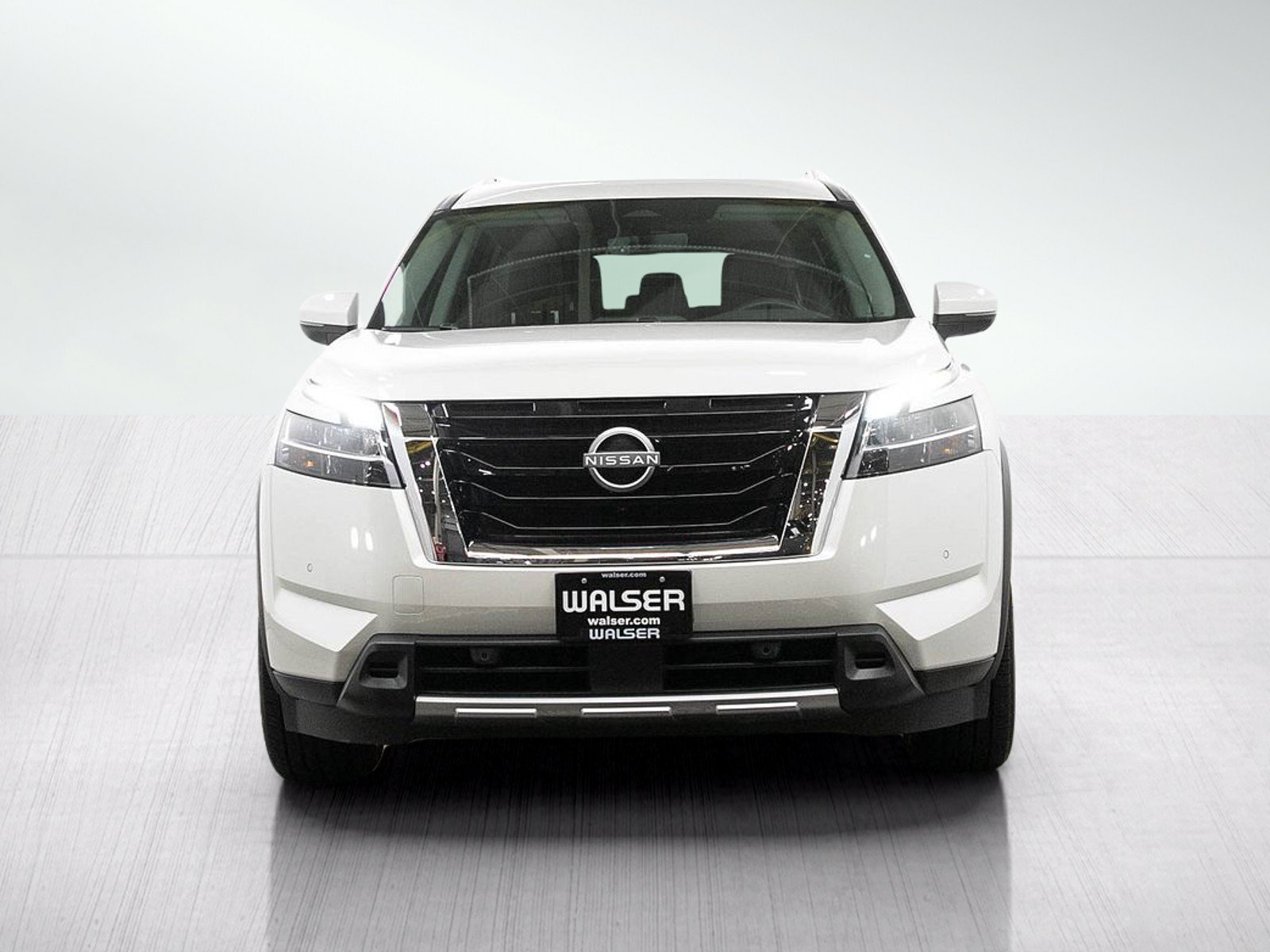Used 2024 Nissan Pathfinder SL AWD/4WD image 8