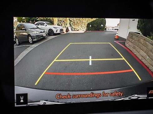 Certified 2025 Lexus ES 300h w/ Premium Package image 15