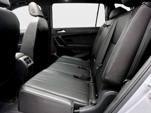 Used 2023 Volkswagen Tiguan SE R-Line FWD image 15