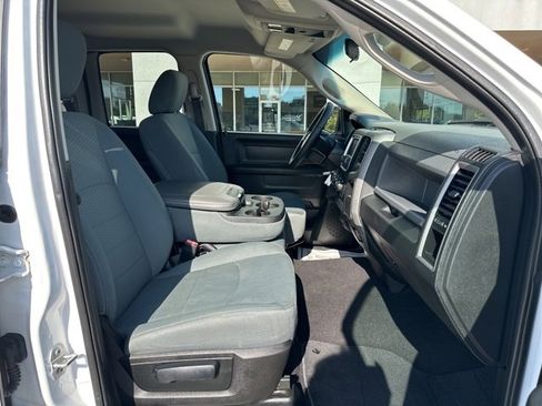 Used 2017 RAM 1500 Express image 36