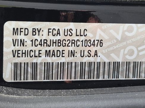 Used 2024 Jeep Grand Cherokee Limited w/ Luxury Tech Group II AWD/4WD image 31