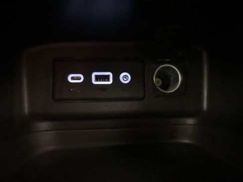 Used 2023 Chevrolet Equinox RS image 12