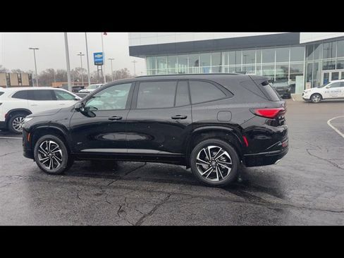 Certified 2025 Buick Enclave Sport Touring w/ Super Cruise Package image 6