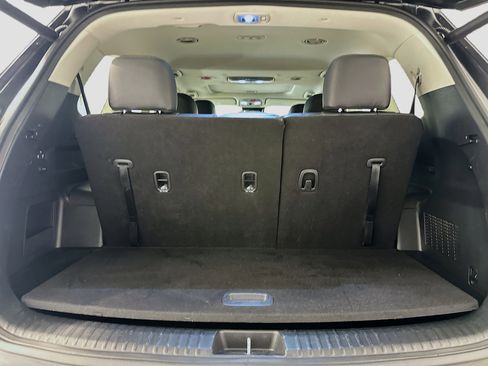 Used 2025 Kia Telluride S image 32