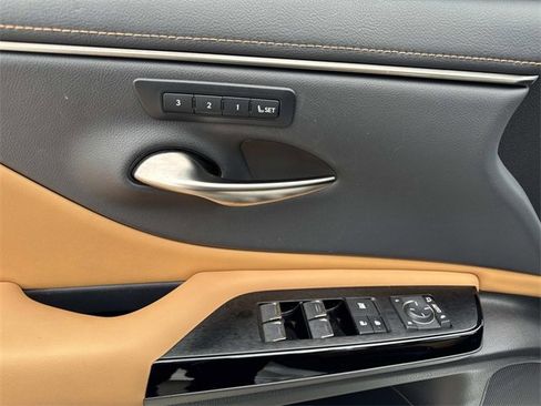 Used 2022 Lexus ES 350 350 image 18
