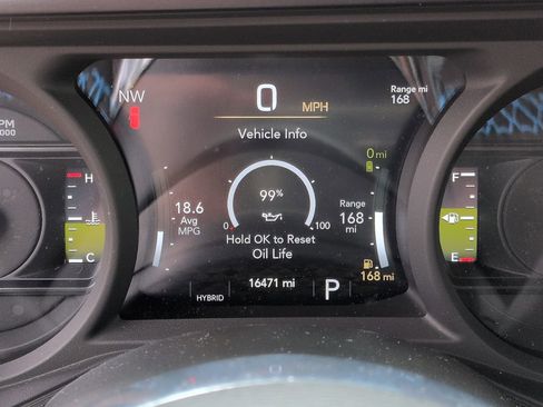 Used 2024 Jeep Wrangler High Altitude AWD/4WD image 30
