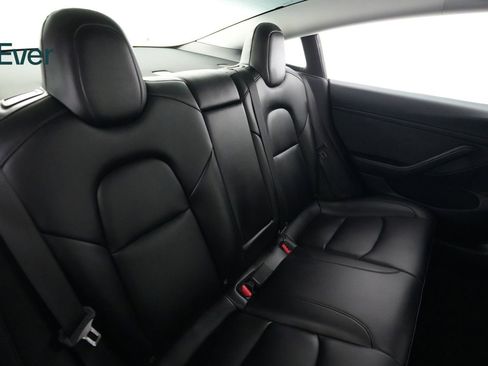 Used 2023 Tesla Model 3 Standard Range image 5