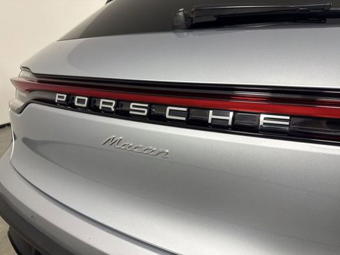 Certified 2023 Porsche Macan Turbo AWD/4WD image 19