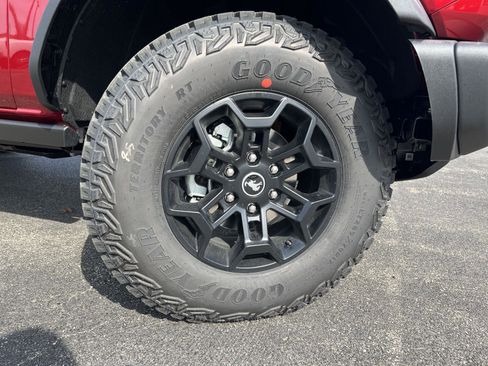 New 2026 Ford Bronco Badlands AWD/4WD image 2