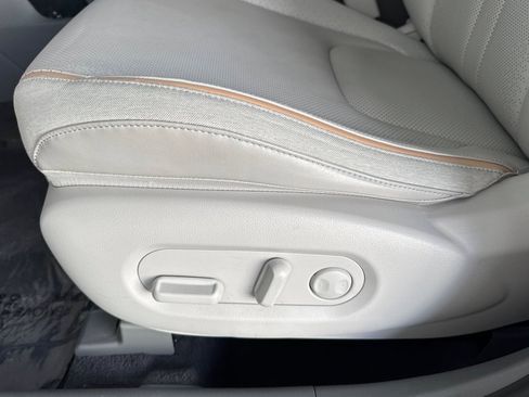 Used 2019 Hyundai Nexo Limited image 15