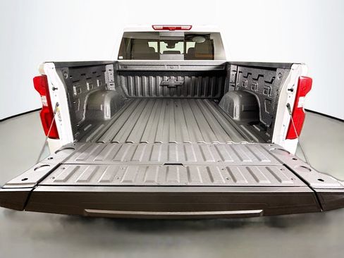 New 2026 Chevrolet Silverado 1500 ZR2 w/ LPO, Dark Essentials Package AWD/4WD image 27